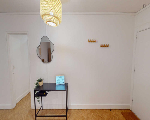 Inviting double bedroom in 15th arrondissement