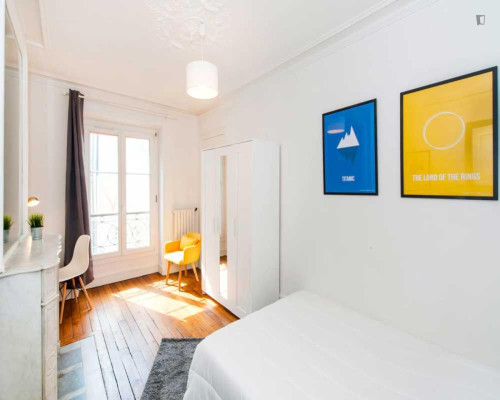 Welcoming double bedroom in Gare du Nord