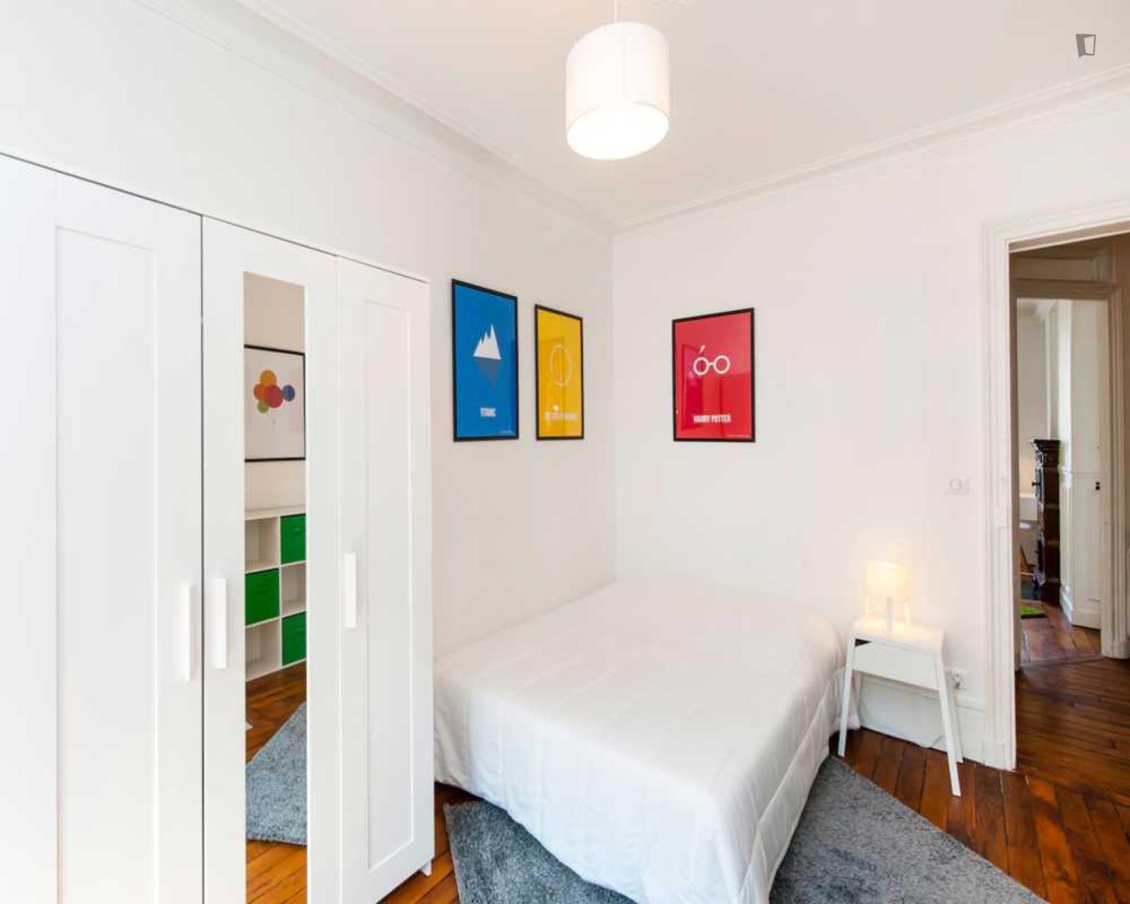 Welcoming Double Bedroom In Gare Du Nord - 1