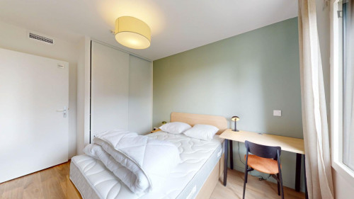 Very neat single bedroom in Asnières-sur-Seine 
