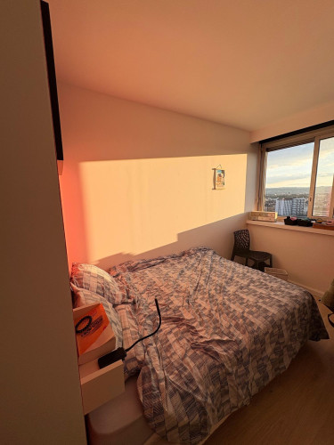 Bright Room in Female Shared Apartment – Nancy City Center