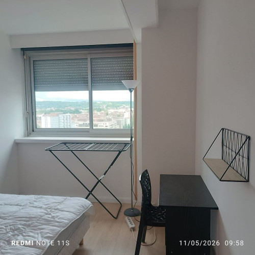 Bright Room in Female Shared Apartment – Nancy City Center