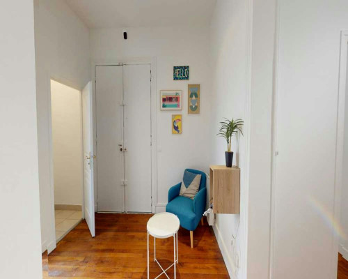 Rue du Faubourg Saint-Denis, Paris - Gallery - 5