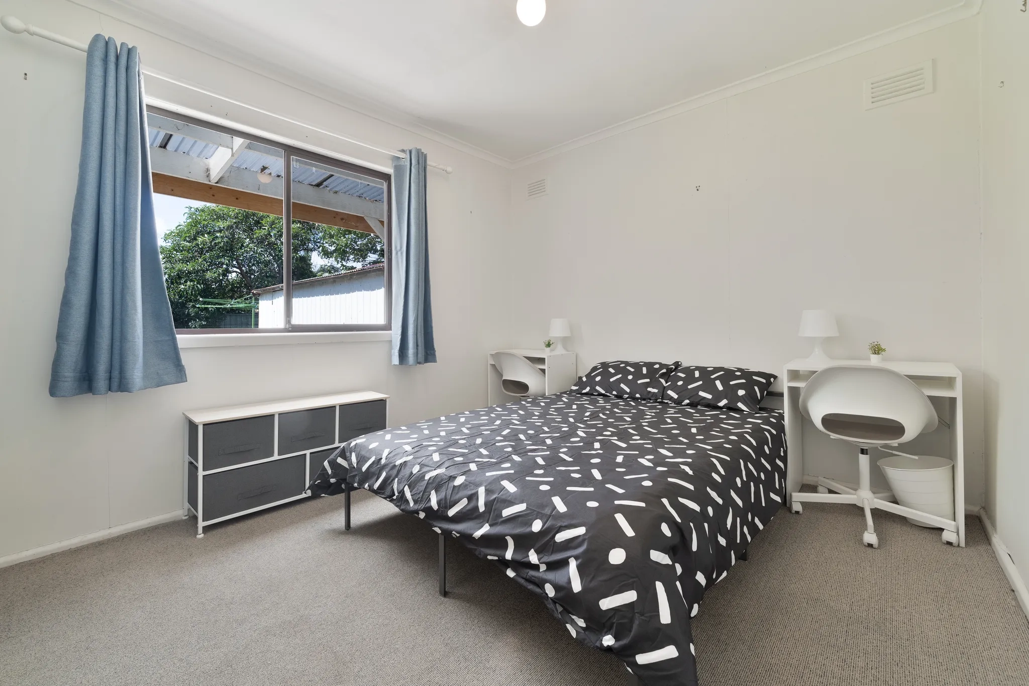 Mel023 Room 3 - 1