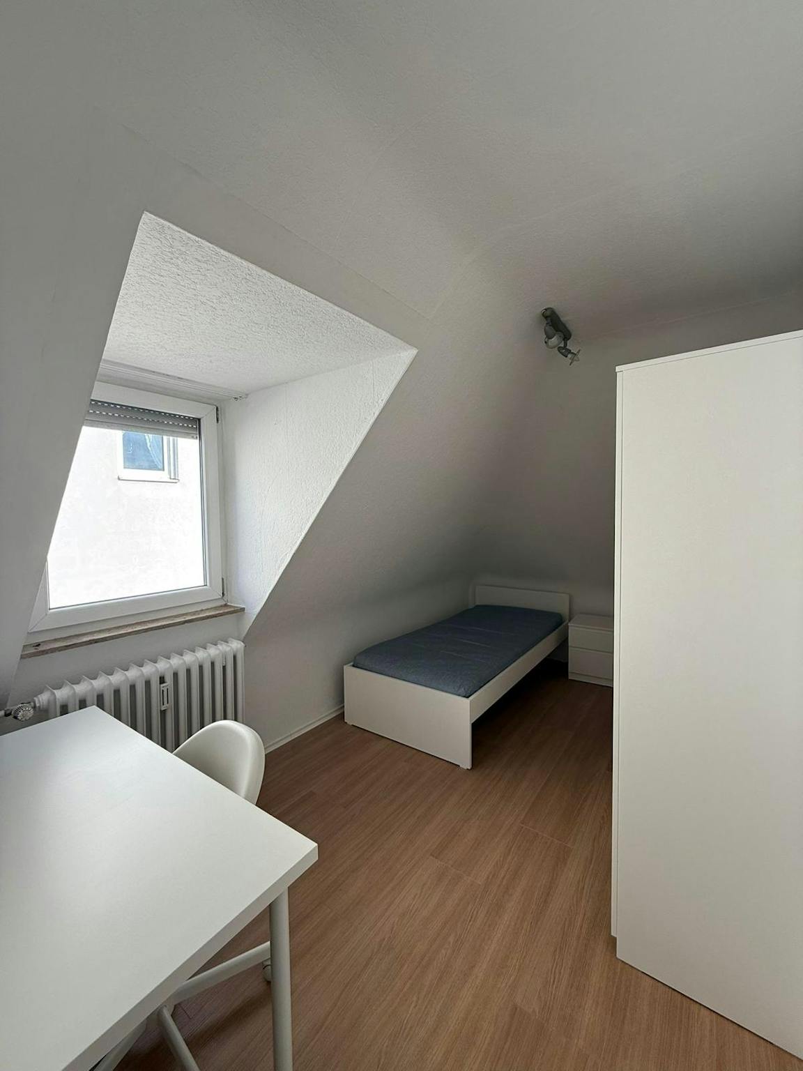 Shared Room - 1