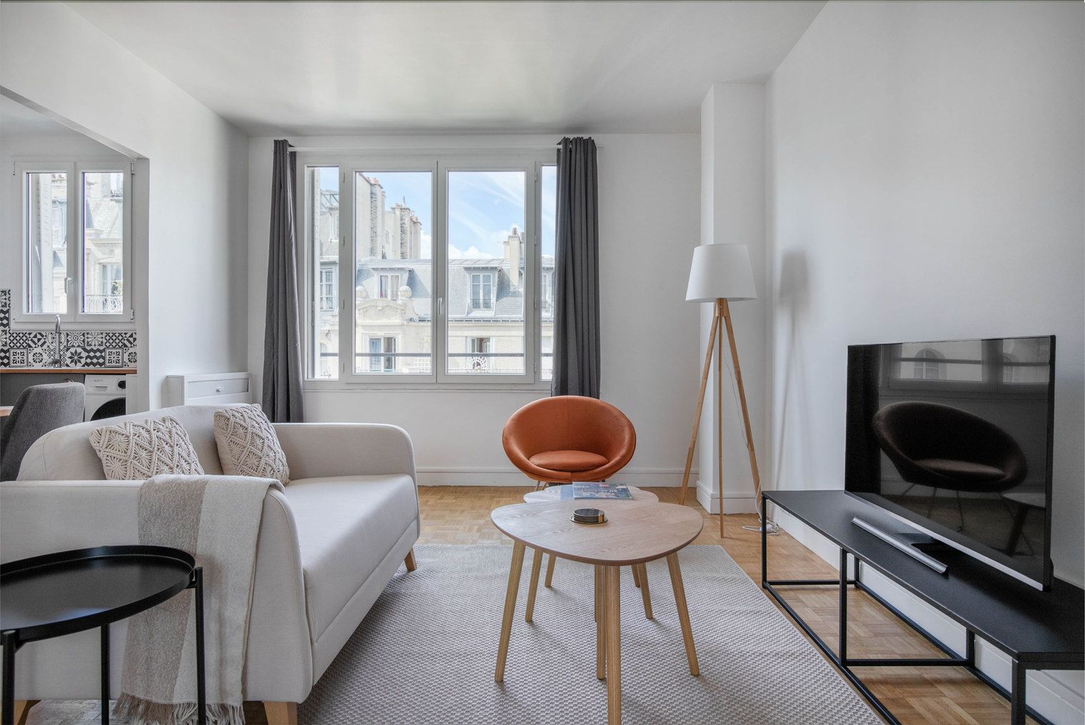 Stylish Passy Apartment With Stunning City Views - 19