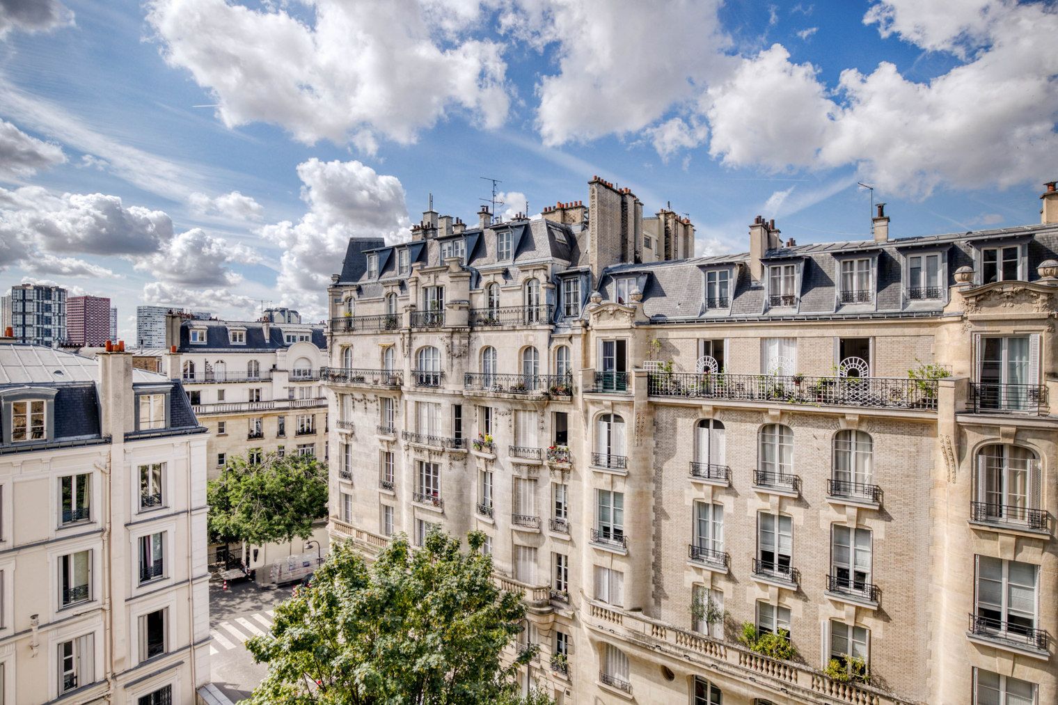 Stylish Passy Apartment With Stunning City Views - 4