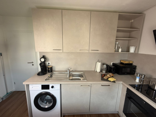 Napa Night – Bright 3-room apartment, 81 sqm, Balcony - Gallery - 20