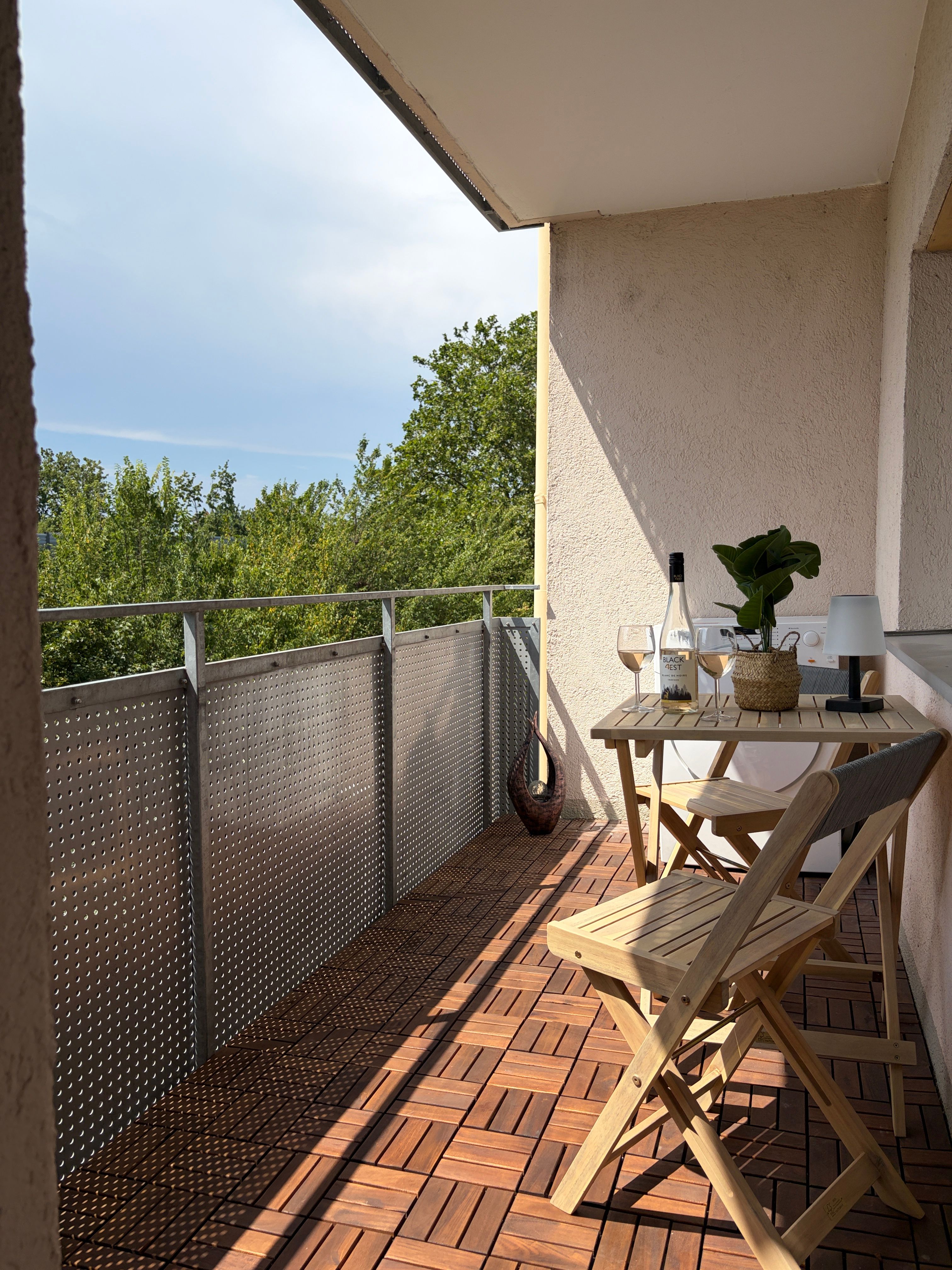 Napa Night – Bright 3-Room Apartment, 81 Sqm, Balcony - 29