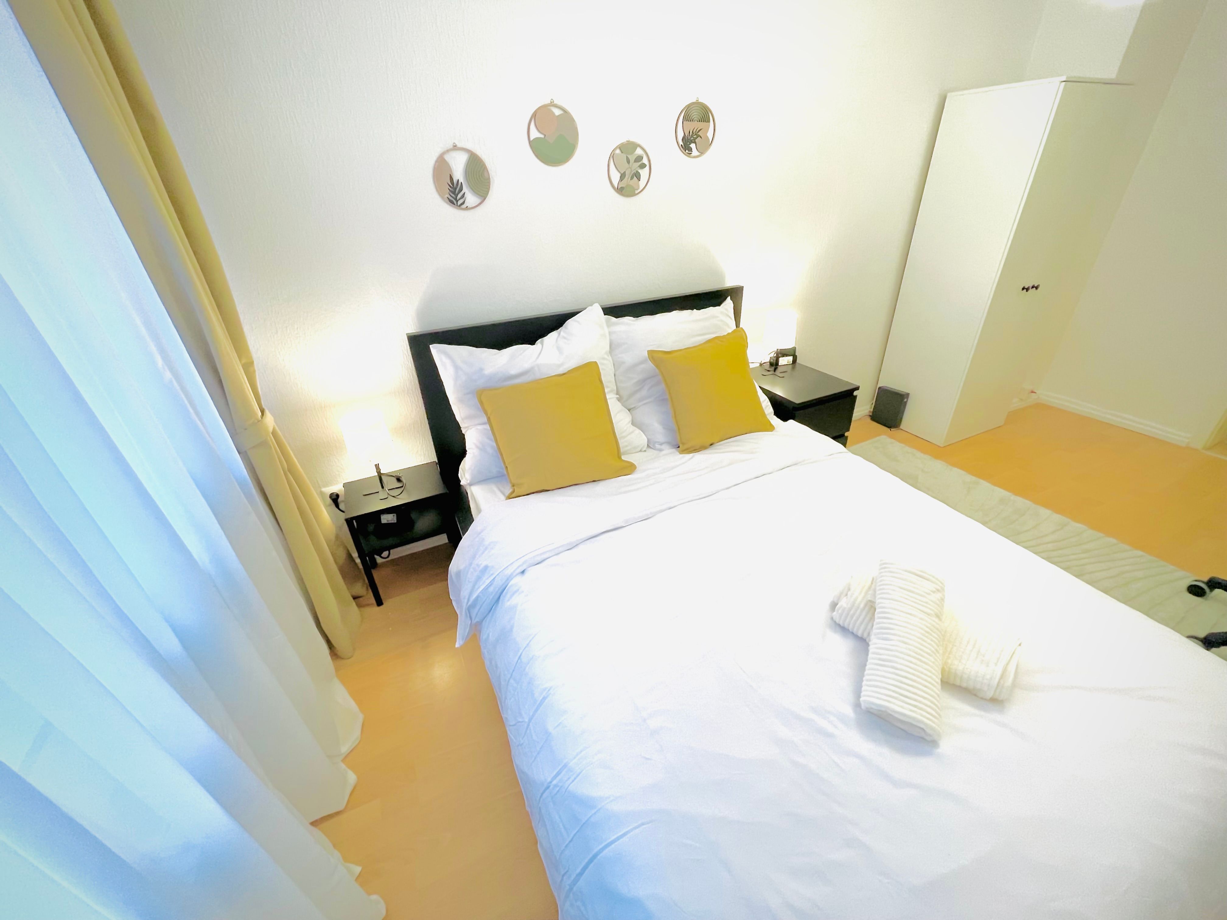 Stylish, Bright And Modern Apartment In Prime Location Loretto Straße Unterbilk With Rheinturm View - 5