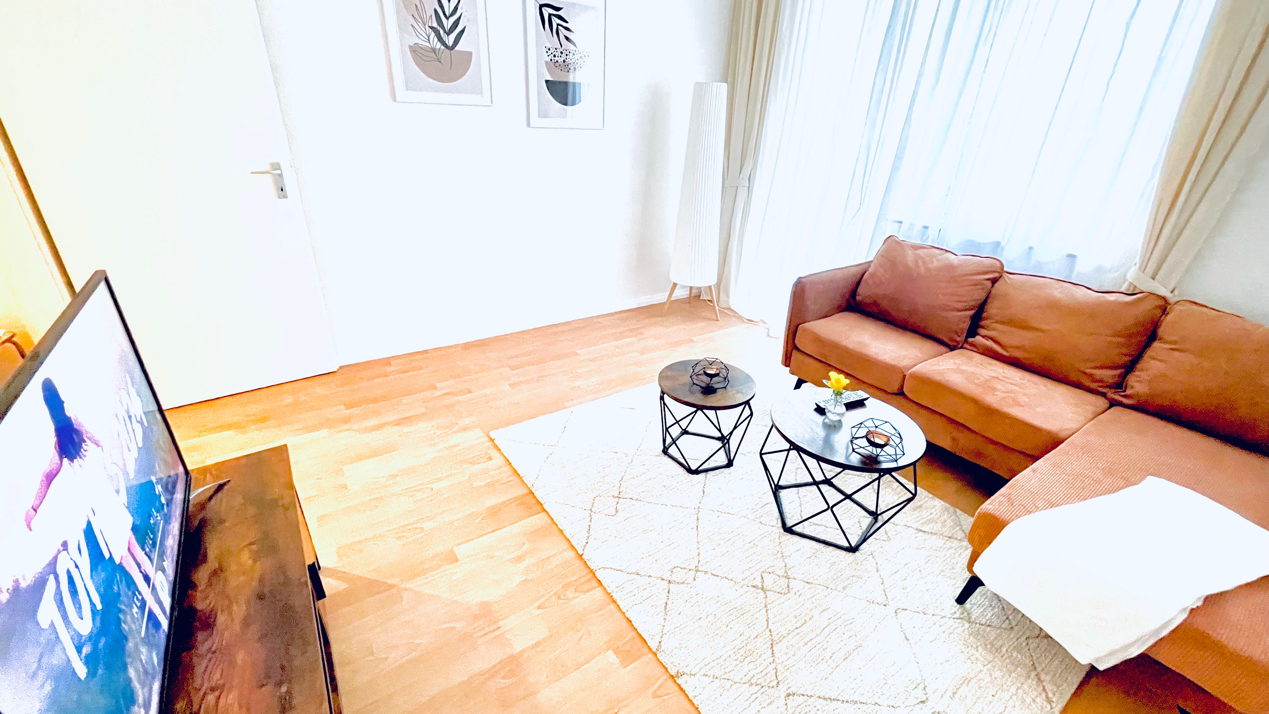 Stylish, Bright And Modern Apartment In Prime Location Loretto Straße Unterbilk With Rheinturm View - 14