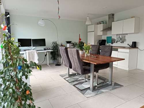 Bright apartment in NB near the airport and the A3 highway; about 15 minutes by public transit to CGN Central Station (flexible from Jan 27) - Gallery - 6