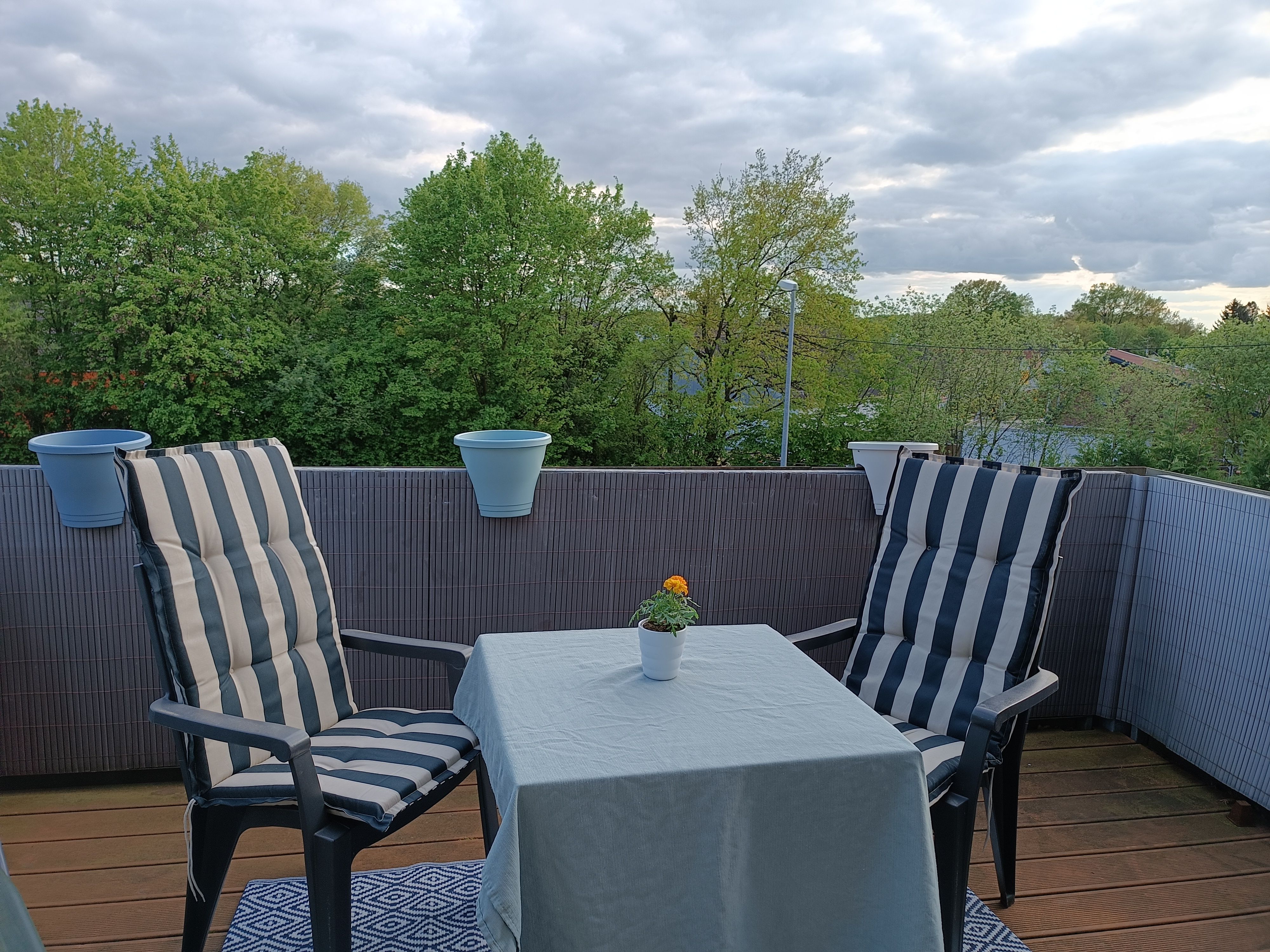 Bright Apartment In NB Near The Airport And The A3 Highway; About 15 Minutes By Public Transit To CG - 6