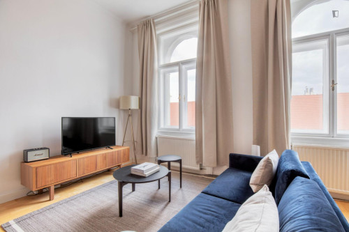 Alluring studio in Landstraße