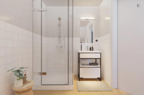 Inviting single ensuite bedroom near Universidad Pública de Navarra - Gallery - 6