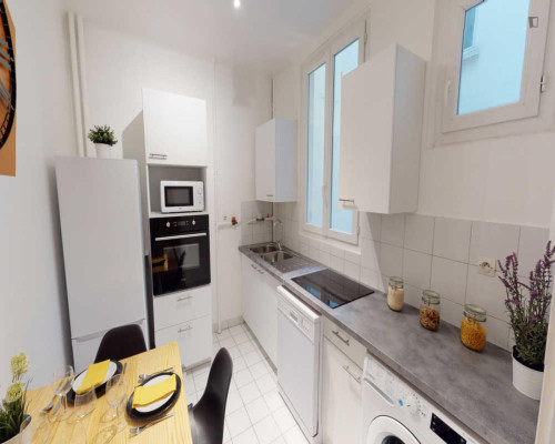 Inviting double bedroom in Parc-de-Montsouris - Gallery - 6