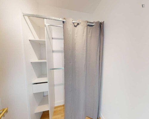 Elegant double bedroom in Saint-Lambert