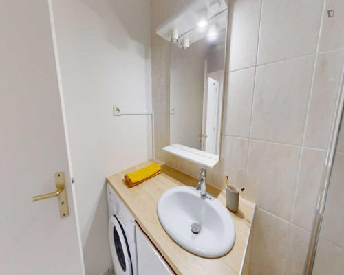 Interesting double bedroom in Saint-Lambert - Gallery - 13