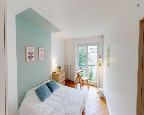 Neat double bedroom in 12th arrondissement
