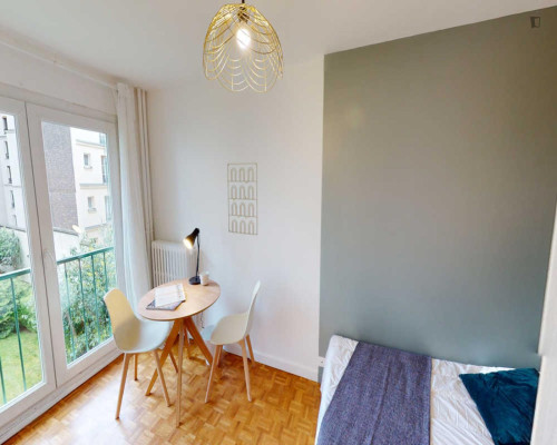 Shiny double bedroom in Picpus