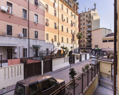 Bright single bedroom near the Corvetto subway station - Gallery - 34