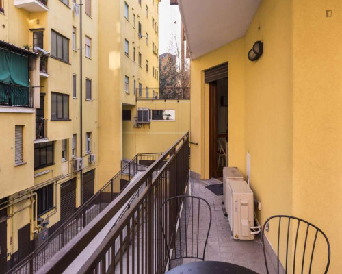 Bright single bedroom near the Corvetto subway station