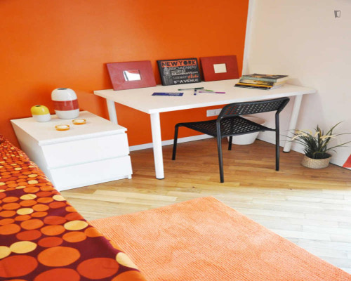 Welcoming double bedroom near the Polytechnic University - Gallery - 5