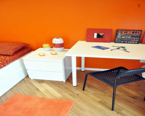 Welcoming double bedroom near the Polytechnic University - Gallery - 6