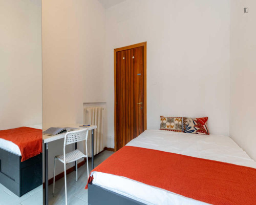 Inviting double bedroom near the LUM School of Management - Gallery - 6