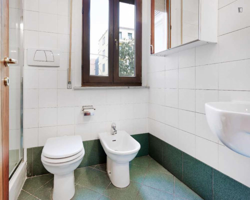 Inviting double bedroom near the LUM School of Management - Gallery - 11