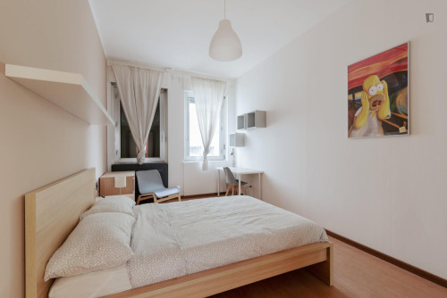 Neat and cosy double bedroom in Bicocca