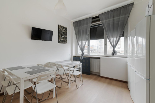 Neat and cosy double bedroom in Bicocca - Gallery - 15