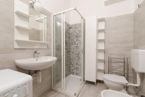 Neat and cosy double bedroom in Bicocca