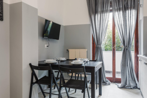 Welcoming double bedroom in Largo Augusto - Gallery - 5