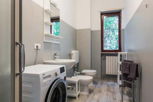 Welcoming double bedroom in Largo Augusto - Gallery - 8