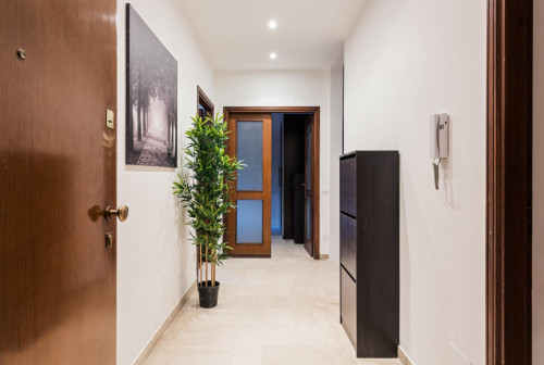 Welcoming double bedroom in Largo Augusto - Gallery - 12