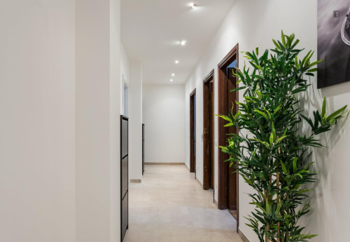 Welcoming double bedroom in Largo Augusto - Gallery - 11