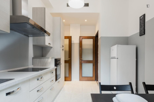 Welcoming double bedroom in Largo Augusto