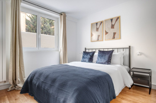 Stylish 2-Bedroom Apartment in Batignolles, Paris - Gallery - 14