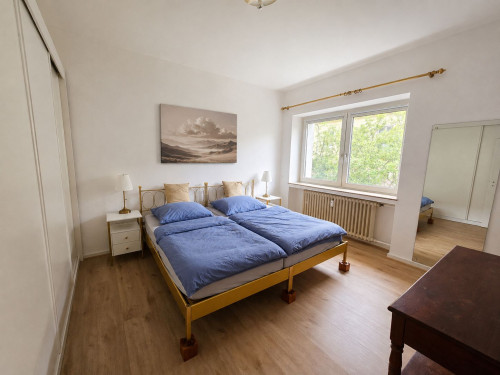 Spacious, Fully Furnished Apartment in Düsseldorf-Düsseltal near Schillerplatz – Balcony, Comfort, and Classic Charm - Gallery - 18
