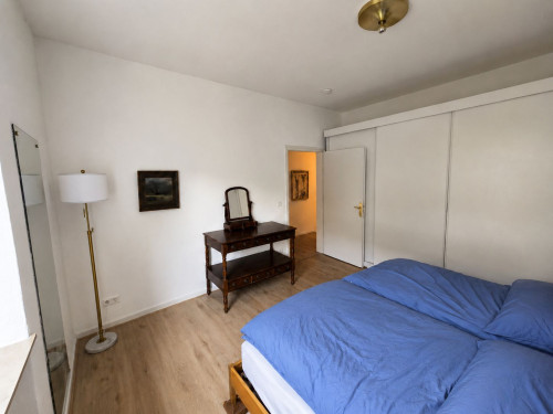Spacious, Fully Furnished Apartment in Düsseldorf-Düsseltal near Schillerplatz – Balcony, Comfort, and Classic Charm - Gallery - 9