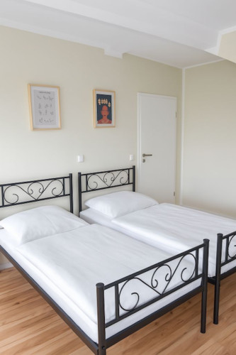 Modern room in shared flat near Main Station - Gallery - 3