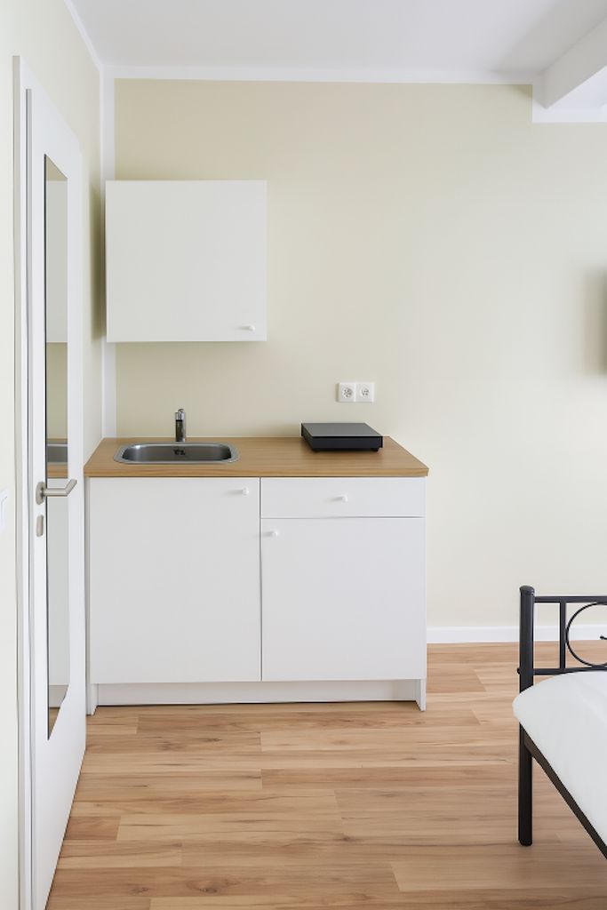 Modern Room In Shared Flat Near Main Station - 6