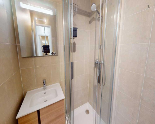 Spacious double bedroom in the Beaugrenelle district - Gallery - 10
