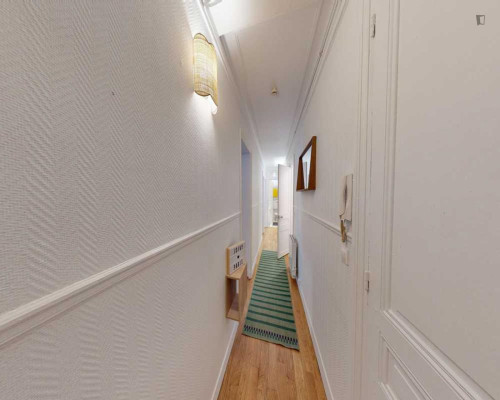 Snug double bedroom in 18th arrondissement - Gallery - 13
