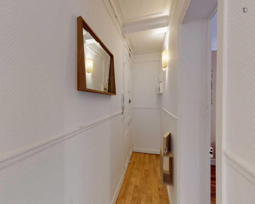 Snug double bedroom in 18th arrondissement - Gallery - 11