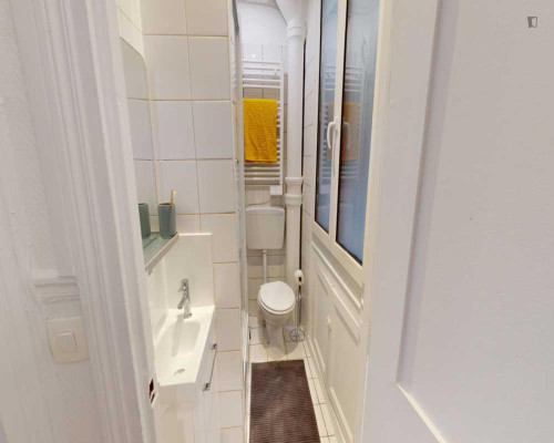 Snug double bedroom in 18th arrondissement - Gallery - 10