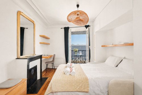 Cardinal Suite: Studio with a panoramic balcony
