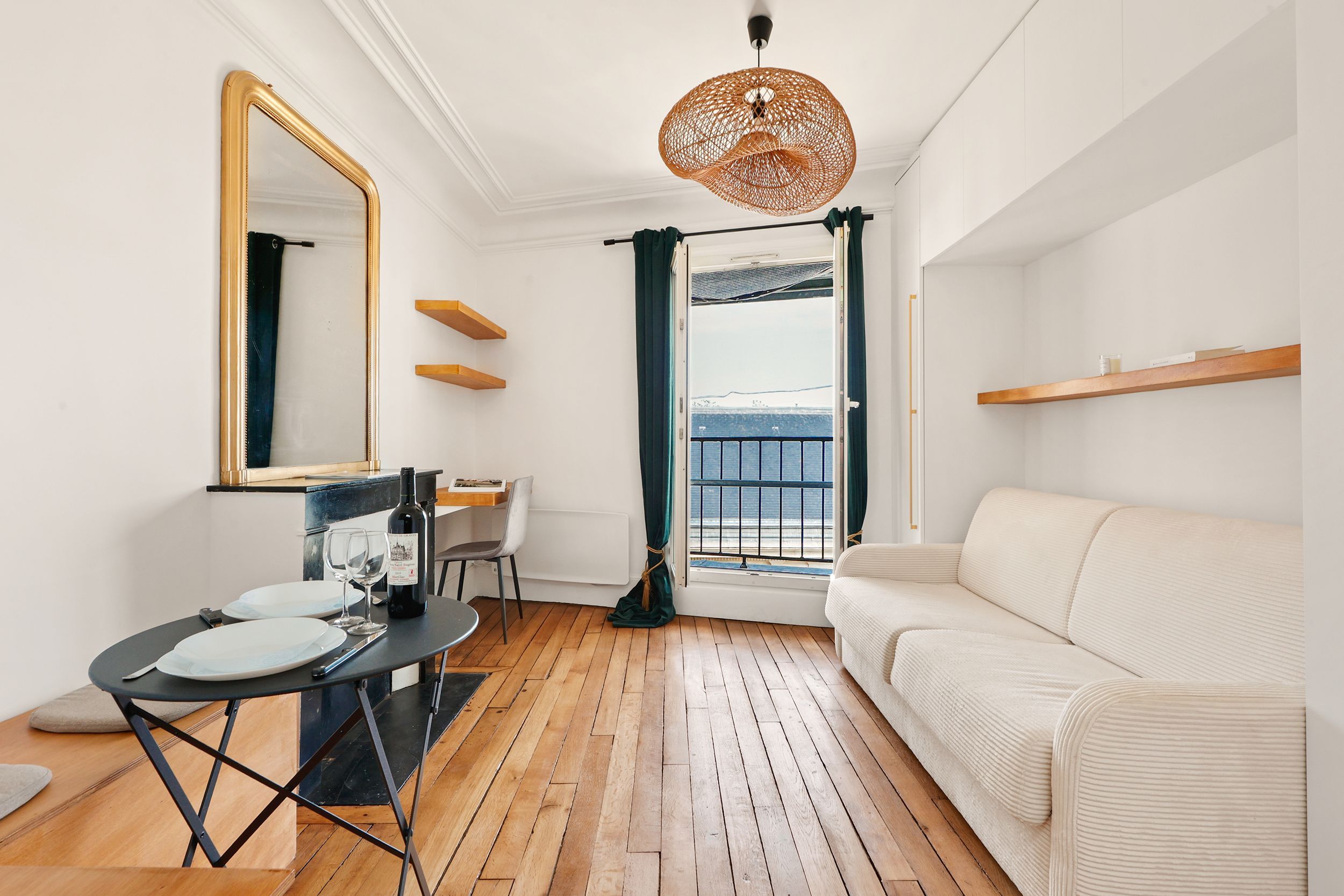 Cardinal Suite: Studio With A Panoramic Balcony - 11
