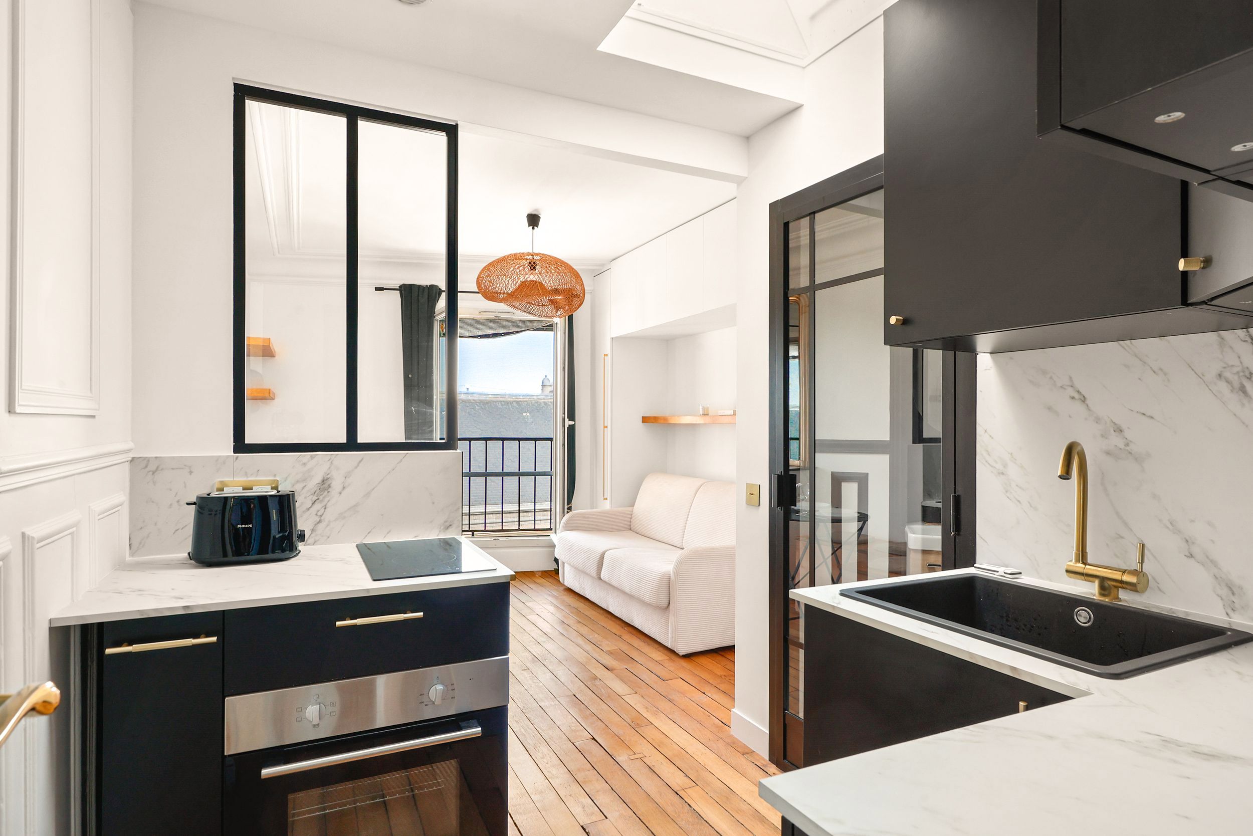 Cardinal Suite: Studio With A Panoramic Balcony - 14